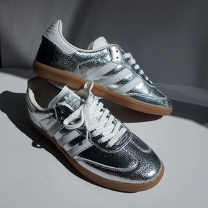 [JR0035] ADIDAS SAMBA OG  CRACKED METALLIC WOMENS SIZE 10 US / LIKE NEW